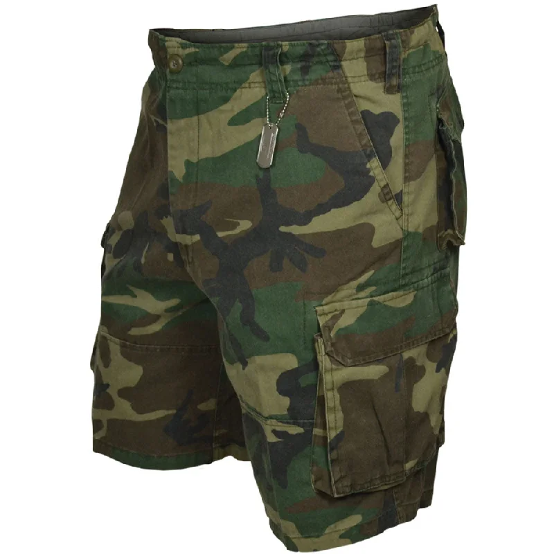 VINTAGE WOODLAND CAMO CARGO SHORTS